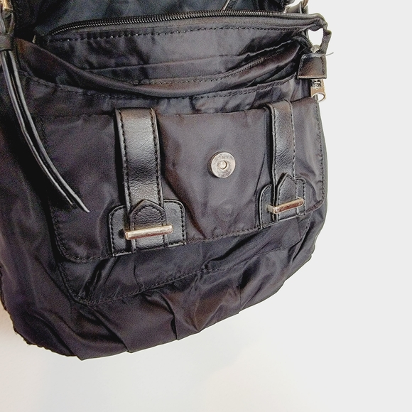 Co-Lab Nylon Crossbody Bag Purse Black Zipper Flap Pocket 25 inch drop a0620 - Picture 4 of 12